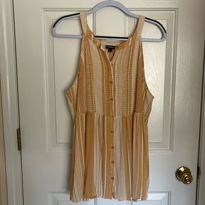 Torrid size 2 tank